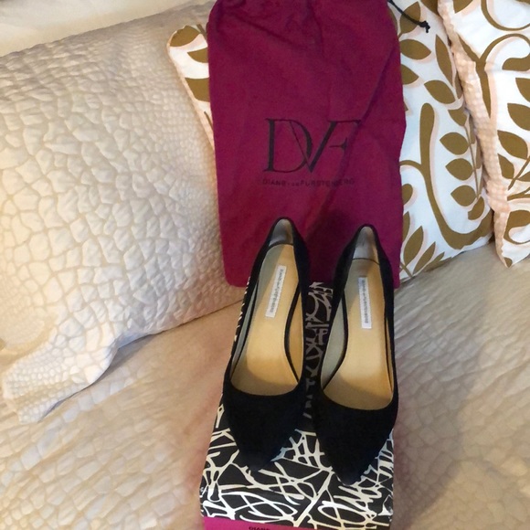 Diane Von Furstenberg Shoes - Diane von Furstenberg  Pumps 🖤